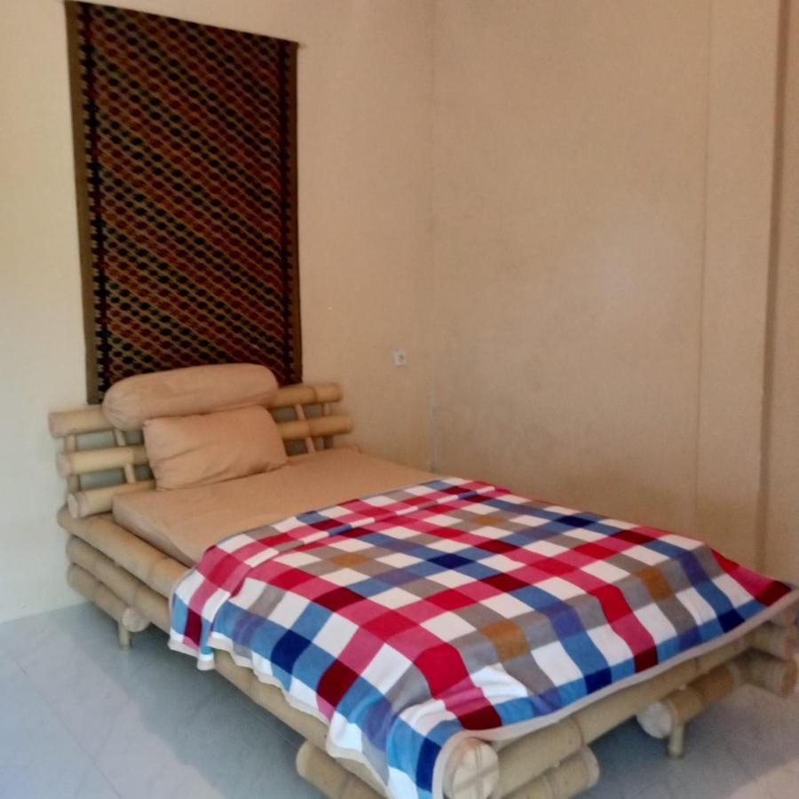 Sunrise Bukit Asam Homestay Kuta  ภายนอก รูปภาพ